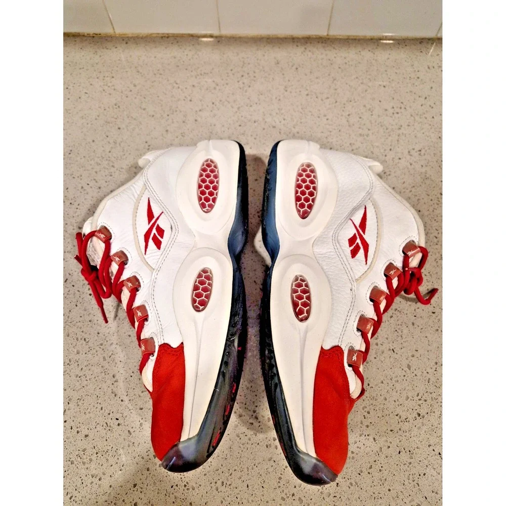 Reebok Question Low White Red Ice Size 9.5 Mens Suede Tip